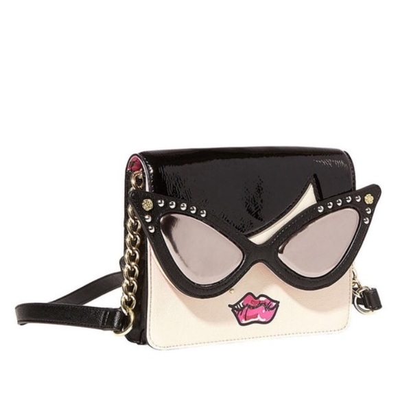 Betsey Johnson Handbags - 🎉HostPick Betsy Johnson Kitchi Face Crossbody Bag